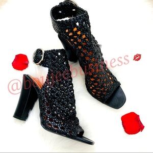 ZARA Wraparound Sandals